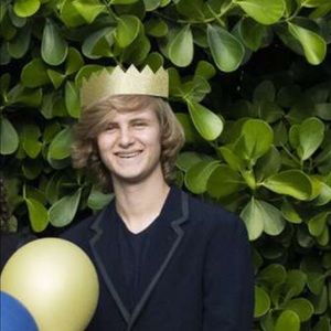 Meet your Posher, Ethan